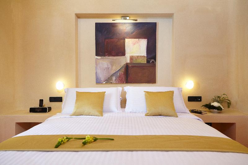 North Santorini A Luxury Spa Hotel Pýrgos Exterior foto