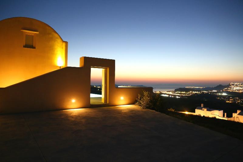 North Santorini A Luxury Spa Hotel Pýrgos Exterior foto